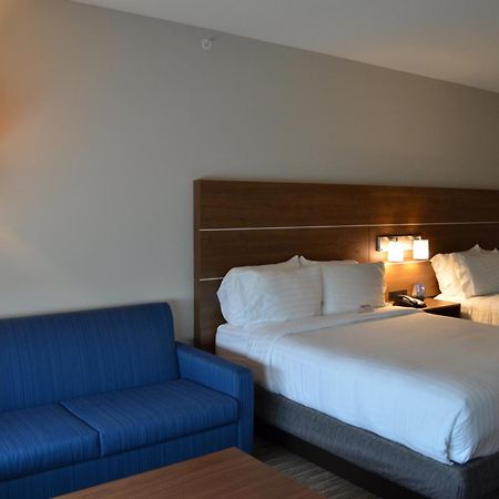 Holiday Inn Express & Suites - Charlotte Ne - University Area, An Ihg Hotel Eksteriør bilde