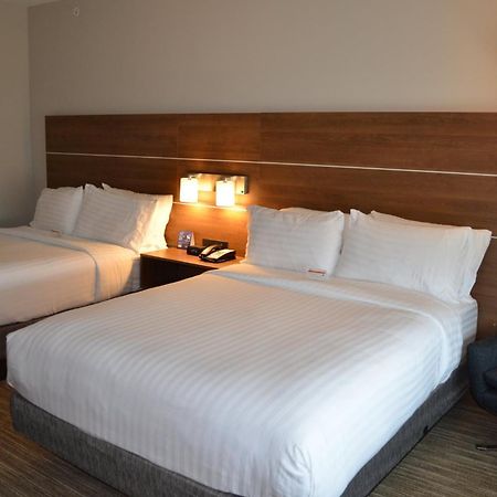 Holiday Inn Express & Suites - Charlotte Ne - University Area By Ihg Eksteriør bilde