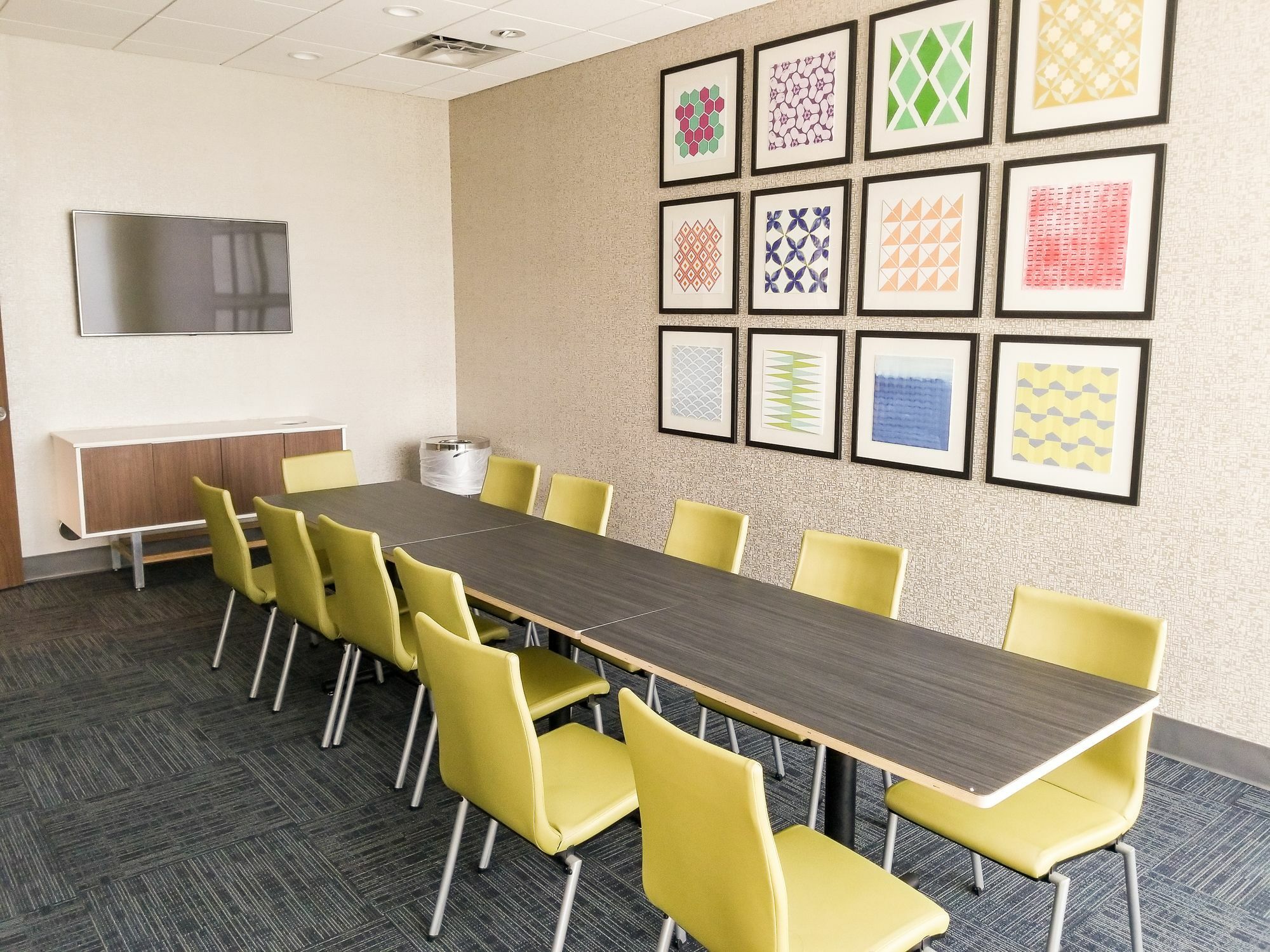 Holiday Inn Express & Suites - Charlotte Ne - University Area By Ihg Eksteriør bilde