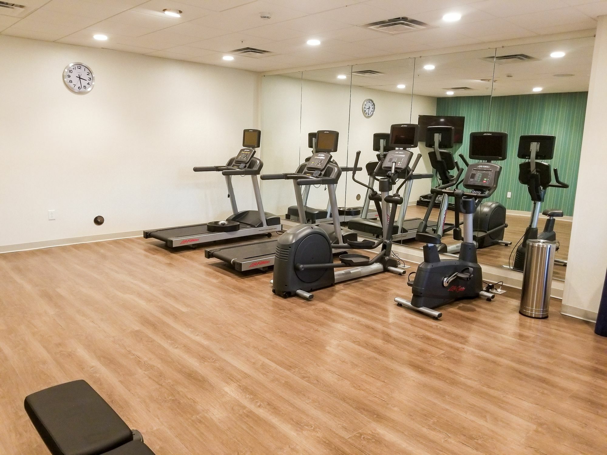 Holiday Inn Express & Suites - Charlotte Ne - University Area By Ihg Eksteriør bilde