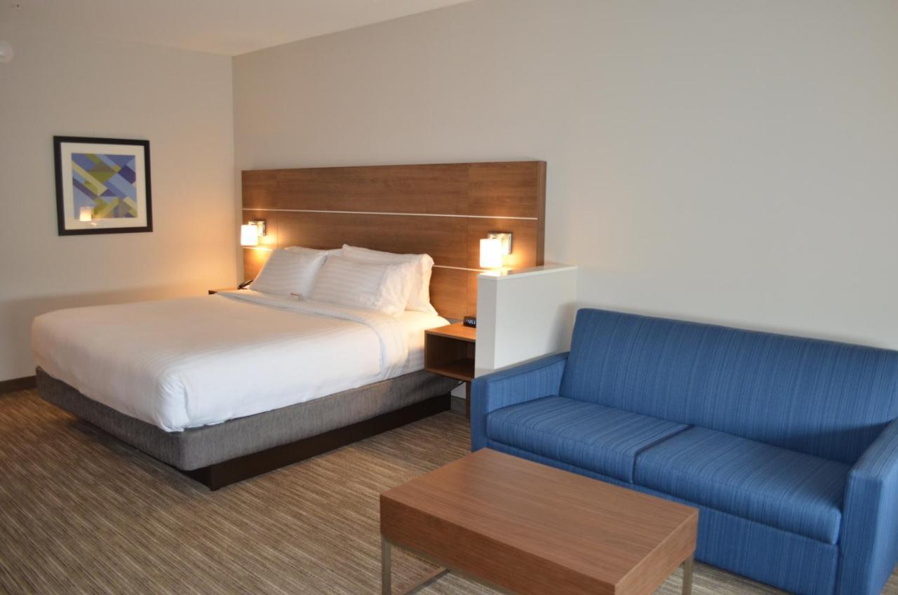 Holiday Inn Express & Suites - Charlotte Ne - University Area By Ihg Eksteriør bilde