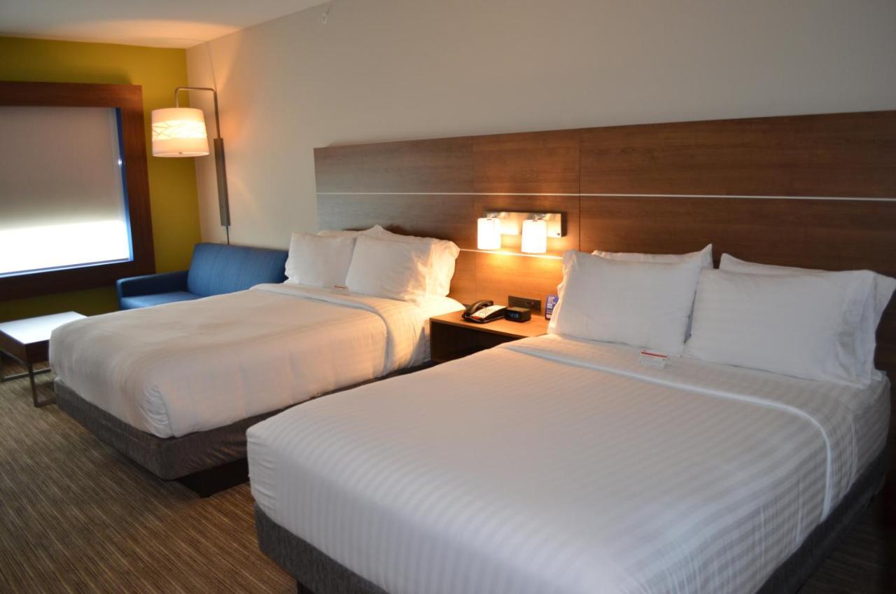 Holiday Inn Express & Suites - Charlotte Ne - University Area By Ihg Eksteriør bilde